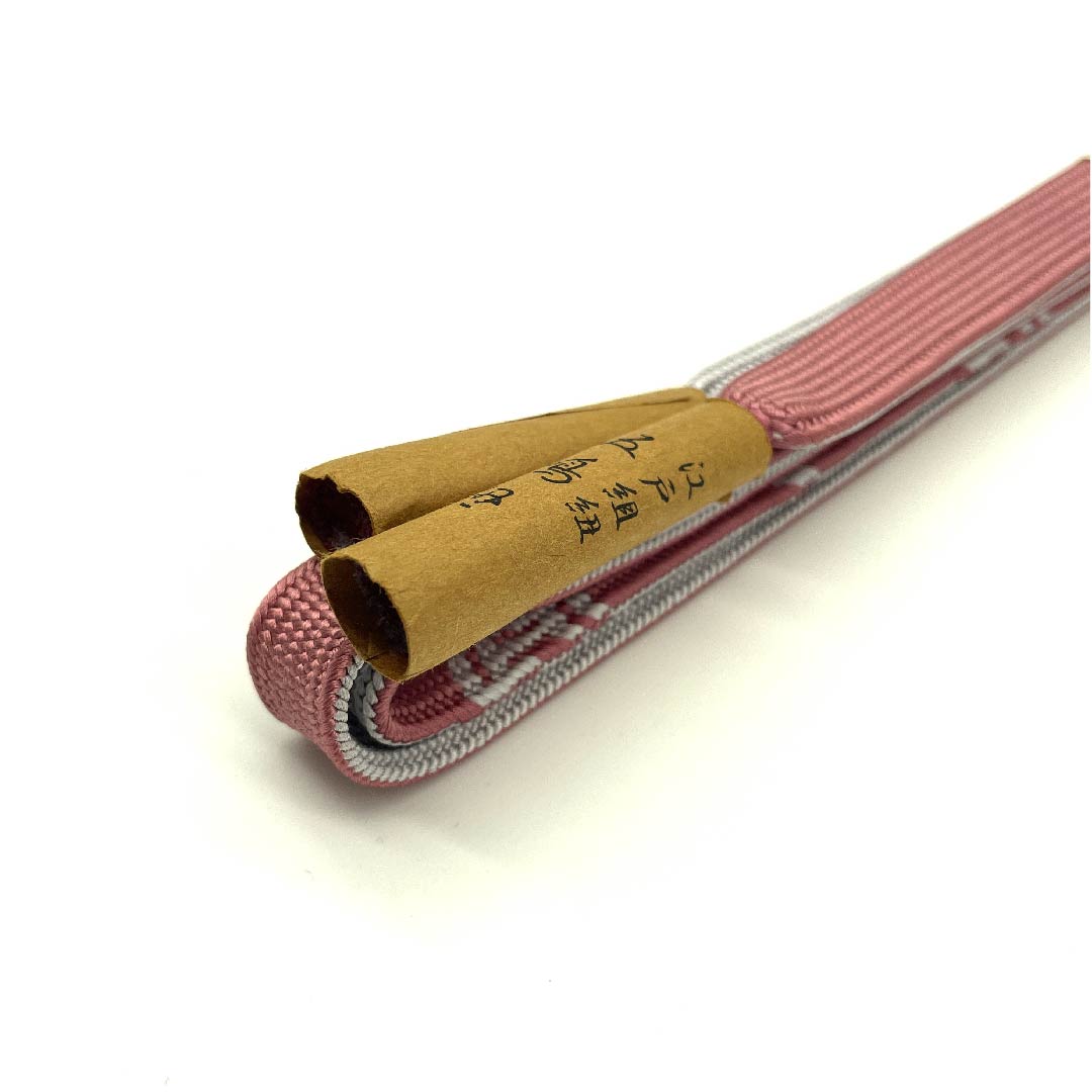 (New old stock) Obijime (belt fastener) Pure silk quarter-length cord, medium crimson color (naka no kurenai iro) Goshima cord Edo braid New old stock Length approx. 162cm Width approx. 1.5cm Casual S rank Pink 1135002912313