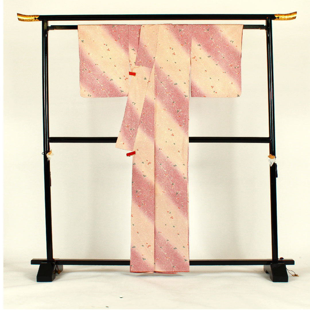 小紋 身丈162.5cm 裄丈64cm 袷  タタキ染 花模様 洗える着物  ポリ Sランク ピンク系 1115000762313
