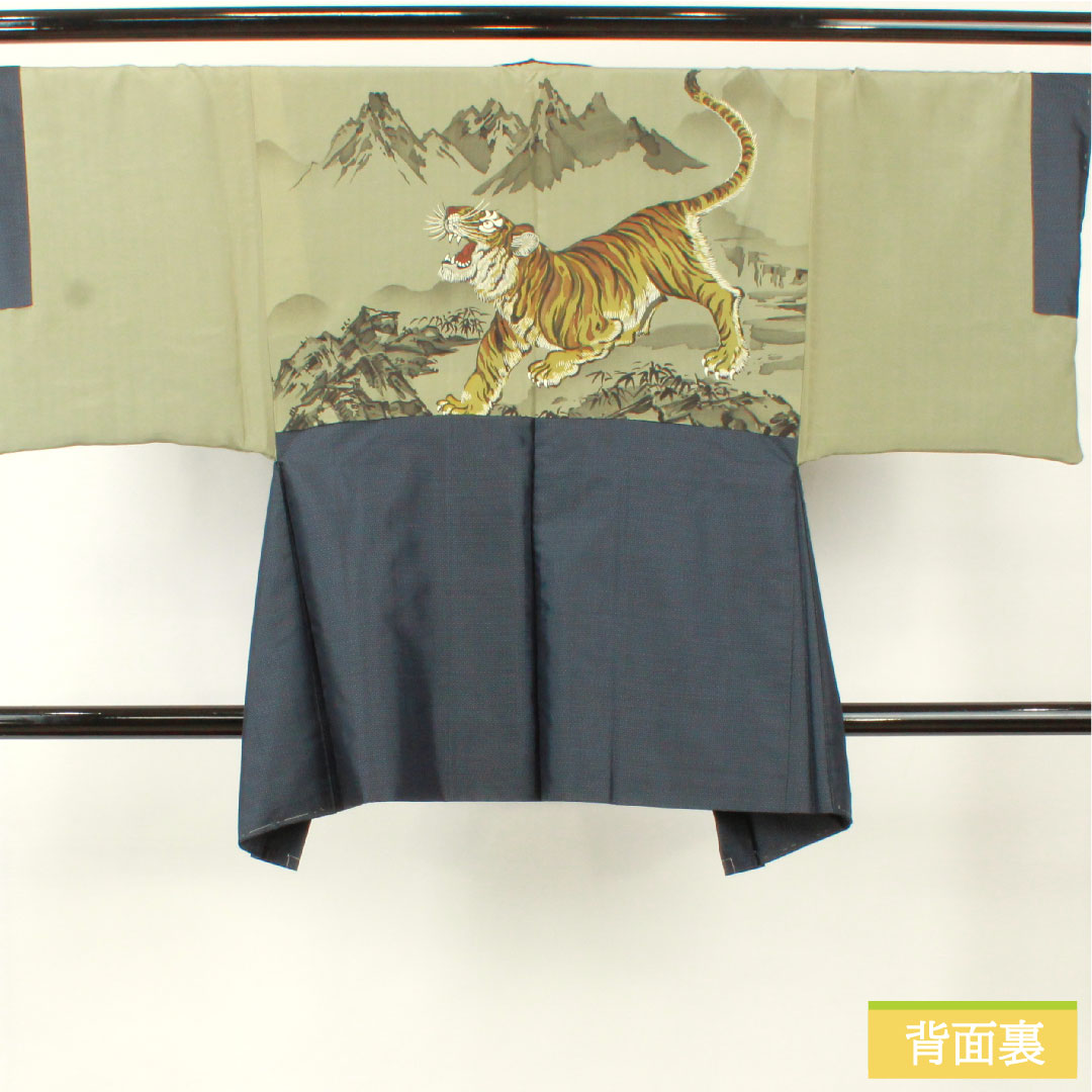 男物 正絹 身丈88.5cm 裄丈67cm 大島紬 緯総絣 羽織 しつけ糸付き Sランク 袷 紺系 1119000882118