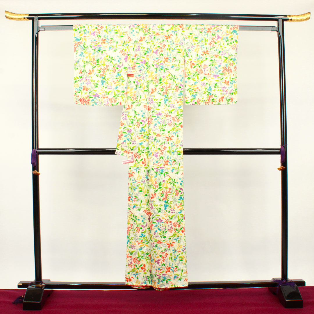 小紋 身丈155.5cm 裄丈60.5cm 袷  乳白色 洗える着物 草花模様  ポリ Sランク クリーム系 1115002632315