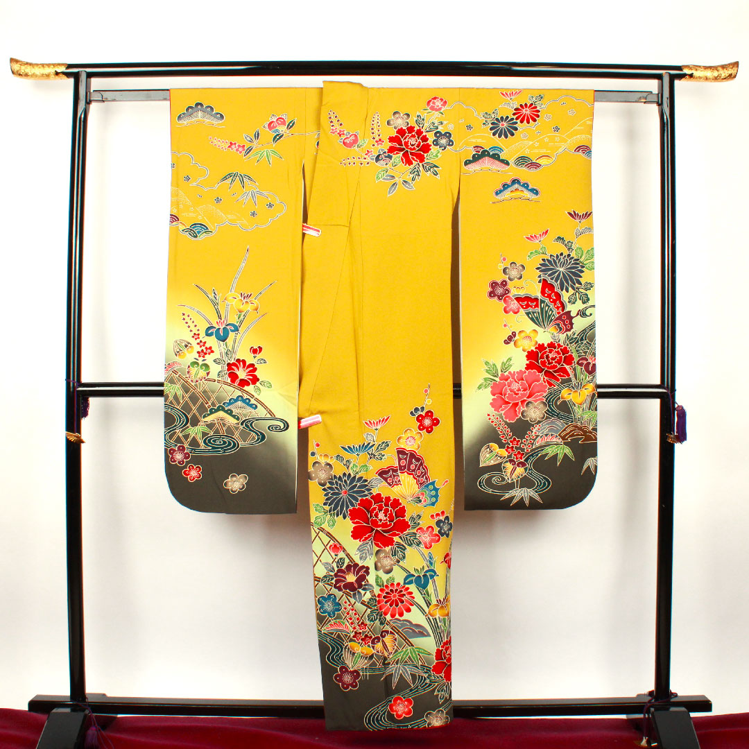 Long-sleeved kimono, length 155.5cm, sleeve length 64.5cm, lined, mustard color, Kyoto Bingata, floral pattern, pure silk, A rank, yellow, 1113000893323