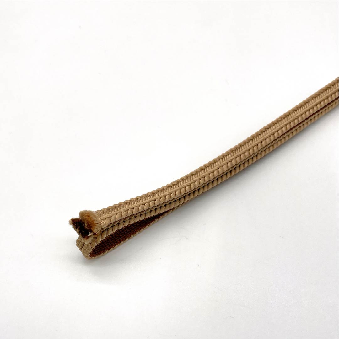 (新品)帯締め 正絹 NEWランク 三分紐 梅染色（うめぞめいろ） 帯留め用   長さ約122cm 幅約0.9cm カジュアル ベージュ系 1135005821325
