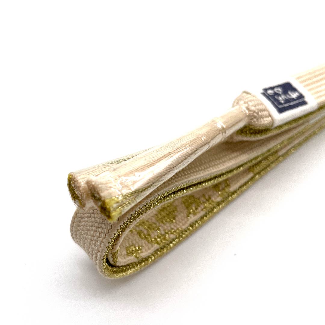 （新古品） 帯締め 正絹 四分紐 尾花色（おばないろ） 手組紐 金属糸使用 新古品 長さ約156cm 幅約1.5cm セミフォーマル Aランク クリーム系 1135001893915