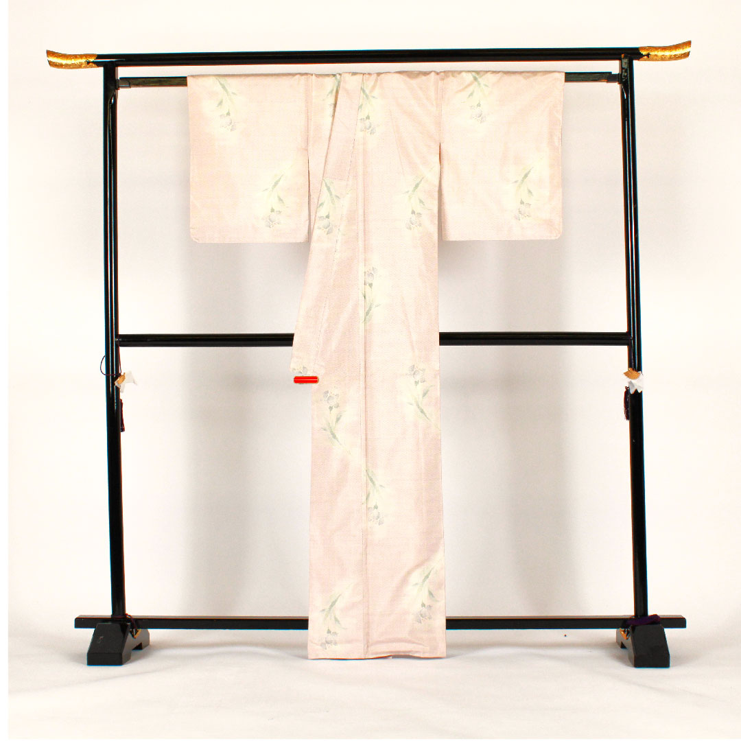 大島紬 身丈166cm 裄丈67cm 都喜ヱ門 7マルキ 花模様 正絹 Aランク 袷 ピンク系 1116000923413