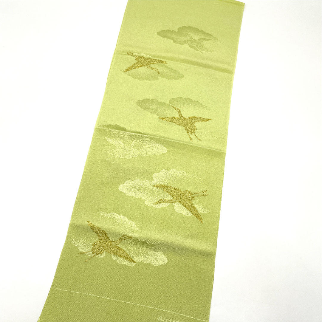 （新古品）帯揚げ 正絹 NEWランク セミフォーマル 若芽色（わかめいろ） 丹後ちりめん 鶴 雲 長さ約170cm 幅約28.5cm 緑系 1136001231919