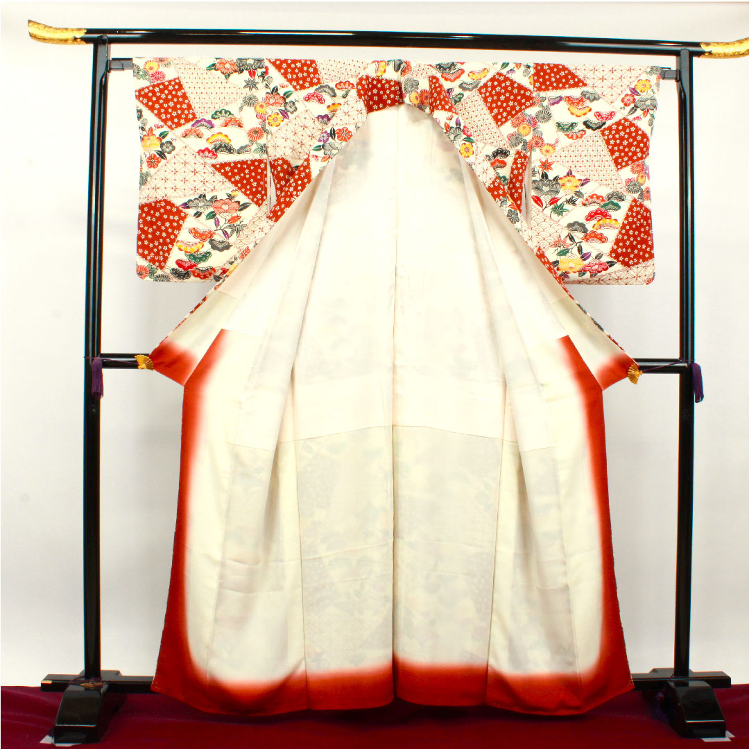 振袖 身丈160.5cm 裄丈65cm 袷  京紅型 吉祥文様 しつけ糸付き 未使用品  正絹 Sランク 白系 1113001662411