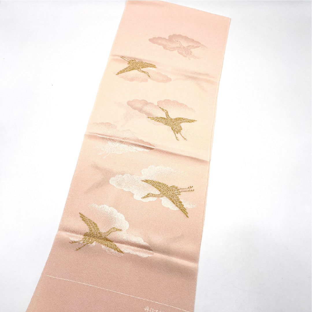 （新古品）帯揚げ 正絹 NEWランク セミフォーマル 乙女色（おとめいろ） 丹後ちりめん 雲 鶴 長さ約172cm 幅約29cm ピンク系 1136001191913