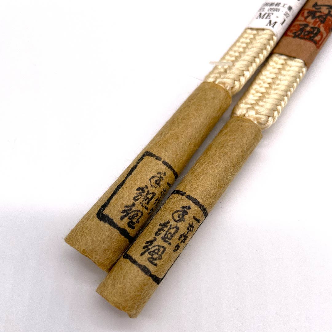 （新古品） 帯締め 正絹 四分紐 薄卵色（うすたまごいろ） 手組紐 冠紐 京焼帯留め 長さ約136cm 幅約1cm カジュアル Sランク ベージュ系 1135000032325