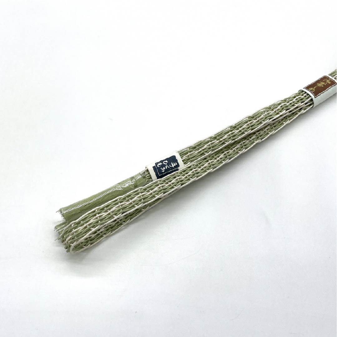 (新品)帯締め 正絹 NEWランク  薄柳色（うすやなぎいろ） 単衣用 夏用  長さ約160cm 幅約1.2cm カジュアル 緑系 1135005501319