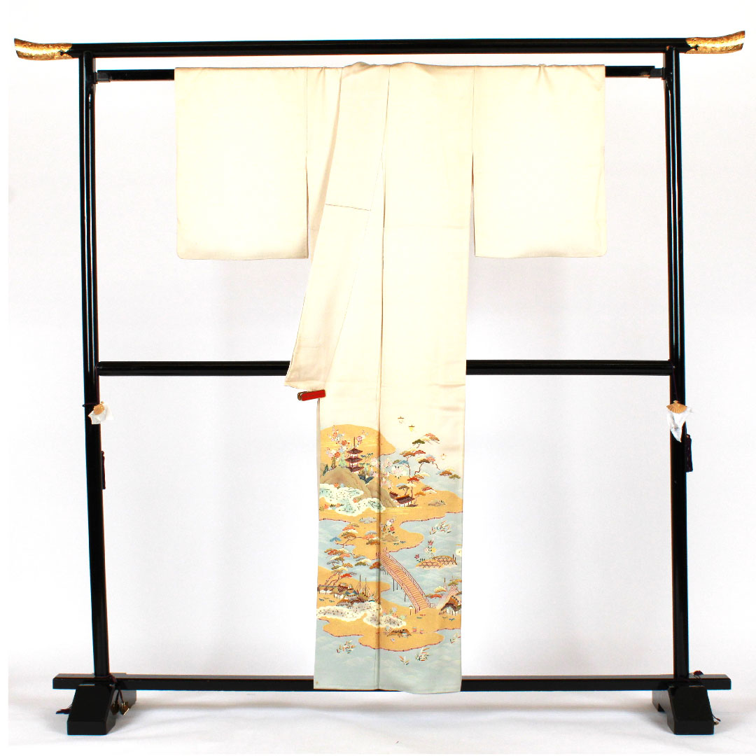 Colored Tomesode, Length 157cm, Sleeve Length 64cm, Lined, Tokyo Yuzen, Pure Silk, B Rank, Three Crests, Cream Color, 1111000284315