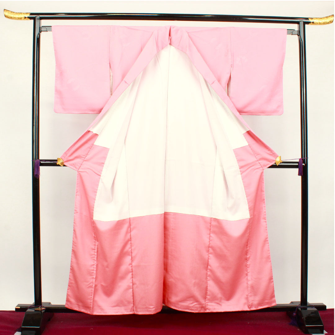 色無地 ポリエステル 長春色 洗える着物  身丈158cm 裄丈65cm 袷  Sランク ピンク系 1114000802313