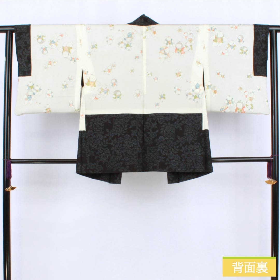 Haori (Japanese traditional kimono jacket) made of pure silk, S-rank, with a floral design by Murayama Oshima, length 75.5cm, sleeve length 62.5cm, and a black, lined lining. Includes a haori cord. Product number: 1117001352910