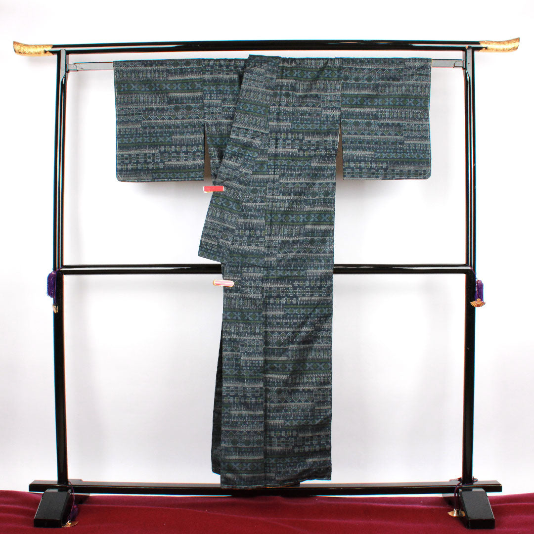 Tsumugi, Length 153cm, Sleeve length 63.5cm, Navy blue, Geometric pattern, Pure silk, S rank, Lined, Navy blue, 1116001942218