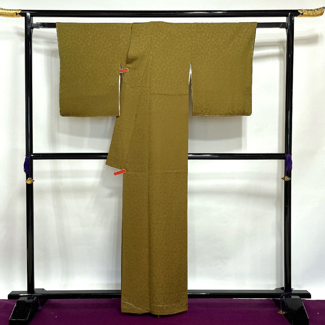 色無地 利休茶色 あたらし喜重郎 工房夢ひょうたん 黄櫨染 蛍  身丈157cm 裄丈66cm 袷  正絹 Sランク 緑系 1114000512319