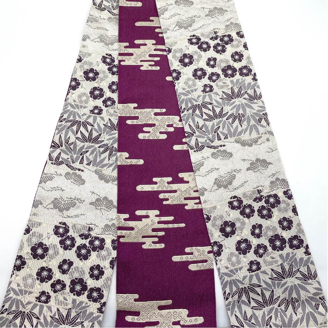 Half-width obi, polyester, gofun-iro (white powder color) with a pine, bamboo, and plum design featuring cloud patterns, reversible, length 410cm, white, S rank, 1125002212411