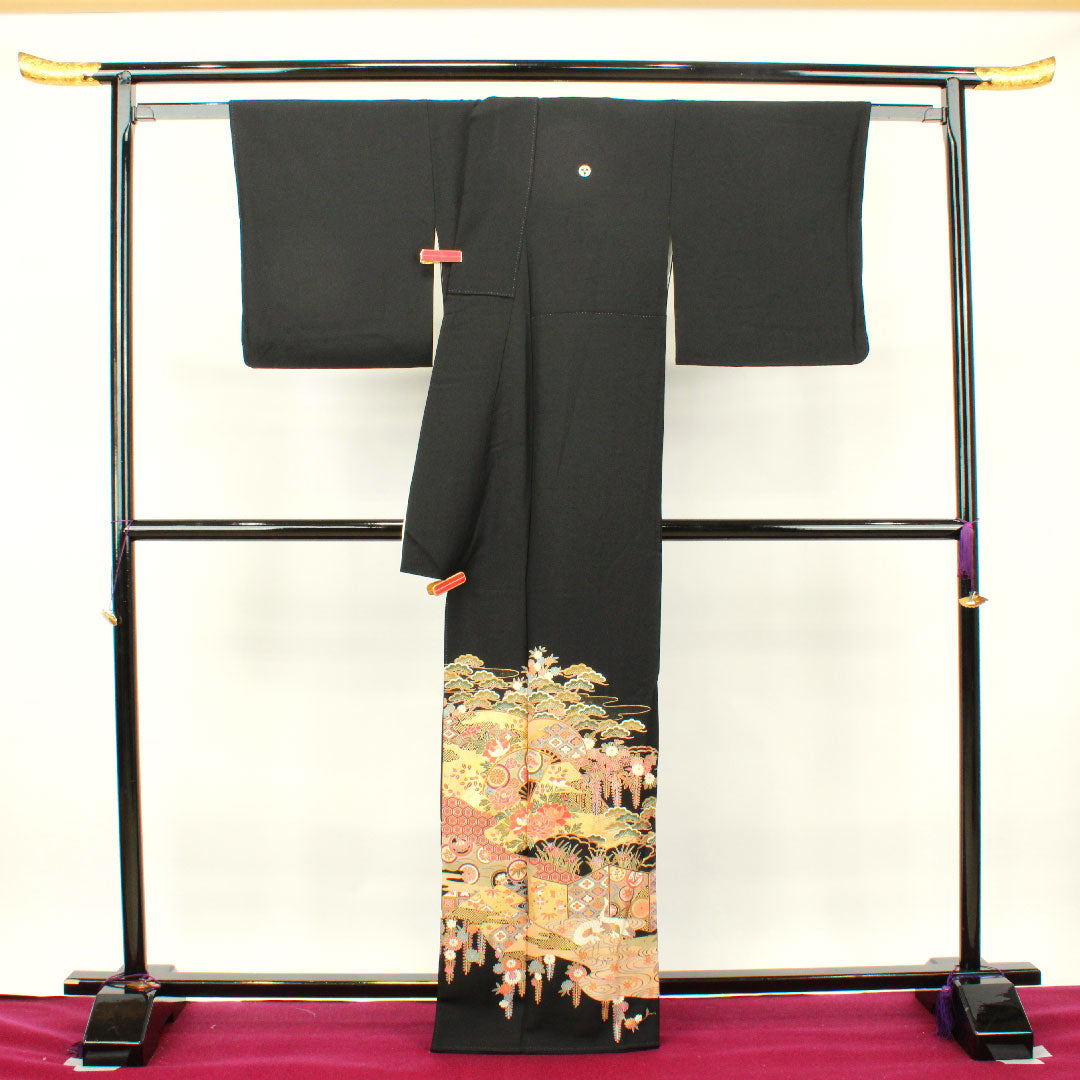 黒留袖 身丈164.5cm 裄丈63cm 袷 京友禅 吉祥文様 九枚笹 正絹 Sランク 五つ紋 黒系 1111000612410