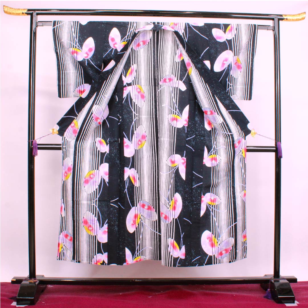 浴衣 黒色 蝶 縦縞 星 木綿 Sランク 単衣 身丈148.5cm 裄丈61.5cm 黒系 1118004322110