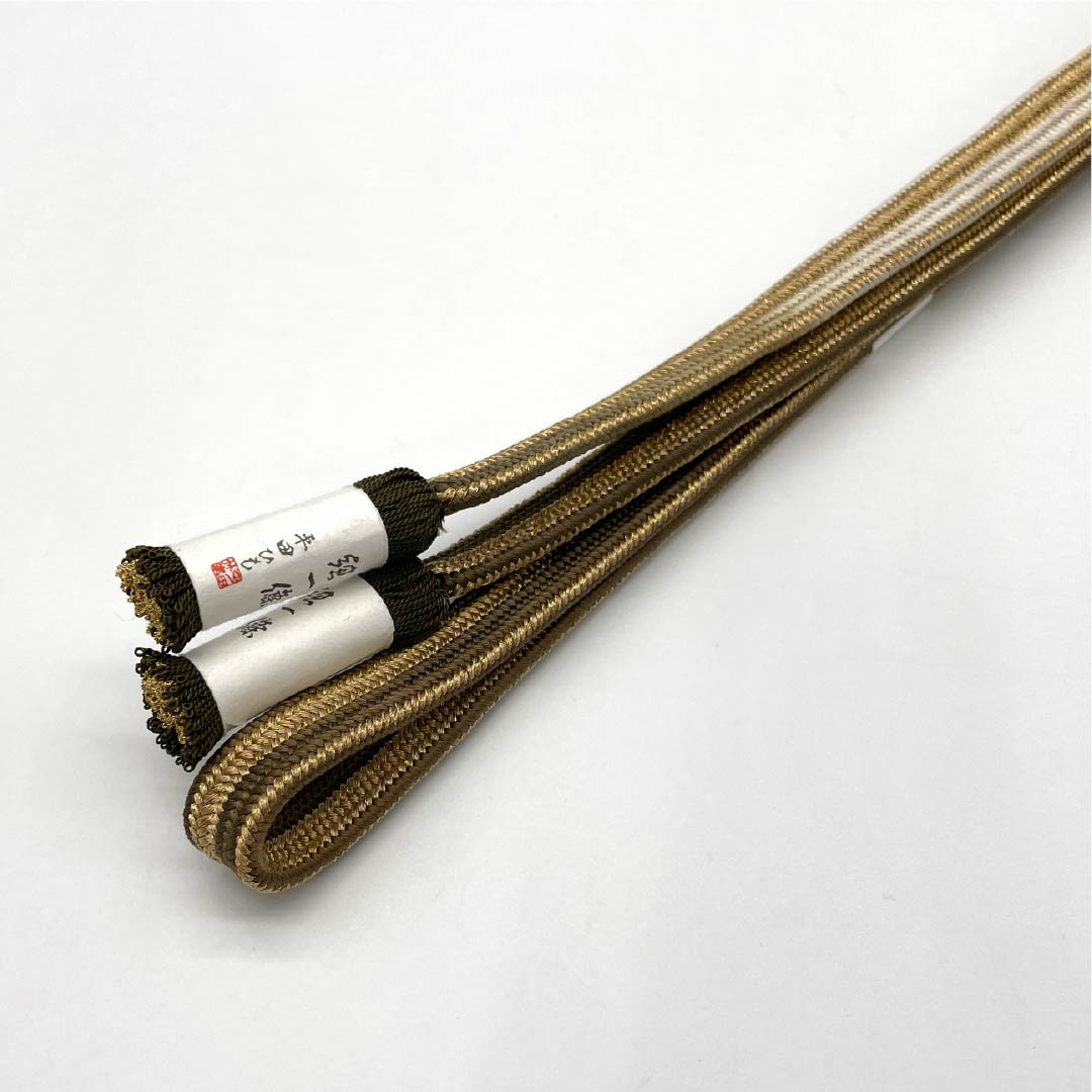 (Brand New) Silk Obi-jime (Sash Band) in Utsubu-iro (Sky Gallnut Color) by Hirata Braided Cord, Kai-no-Kuchi Striped Yugen Dye, with Twisted Tassels, Approximately 159.5cm Long, Approximately 1.6cm Wide, Semi-Formal, Brown, Product Number: 1135005101314
