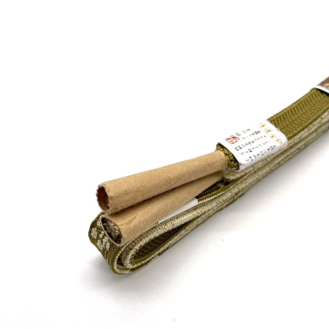 （新古品） 帯締め 正絹 四分紐 国防色色（こくぼうしょくいろ） 金属糸使用 新古品 長さ約156cm 幅約1.5cm セミフォーマル Sランク 緑系 1135001732919