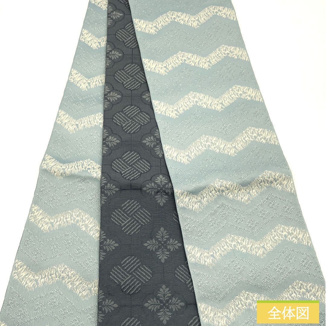 （新品）半幅帯 ポリエステル NEWランク 砧青磁色（きぬたせいじいろ） 錫紵色（しゃくじょいろ） ジグザグ模様 抽象花模様 リバーシブル 帯丈400cm 青系 1125002441417