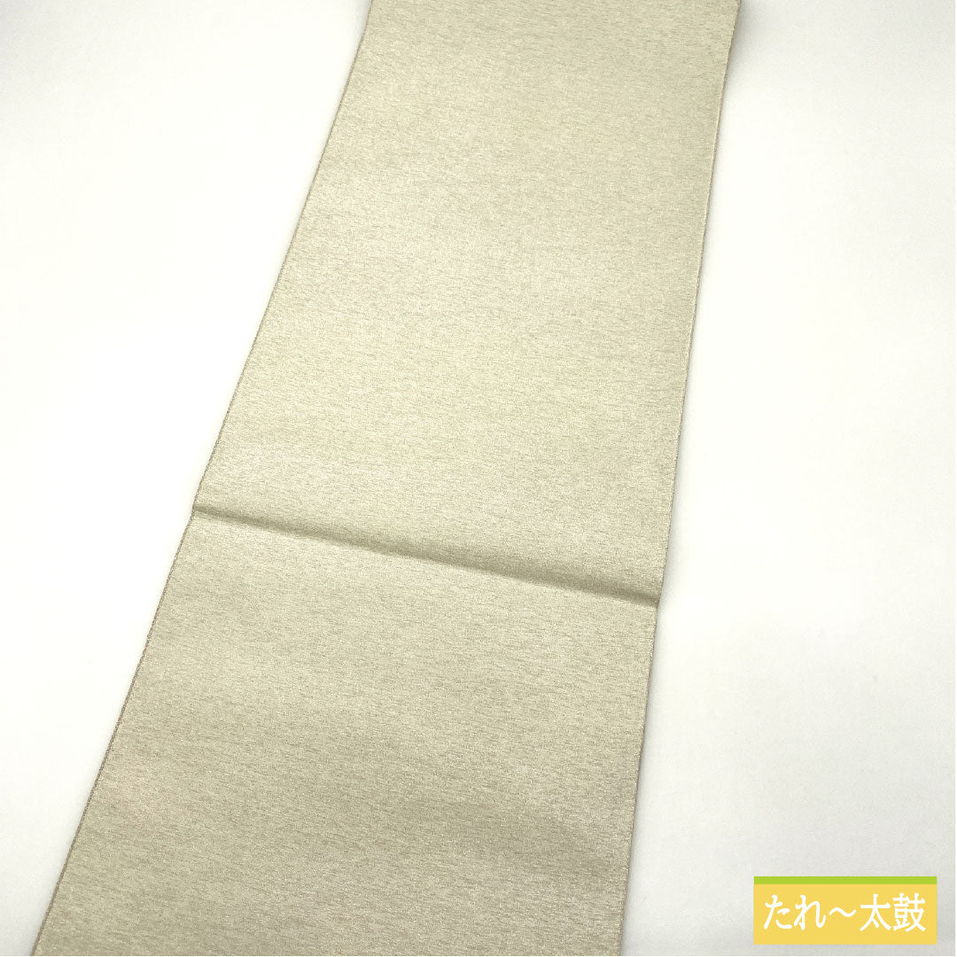 Formal, silver-toned, pure silk obi with a ceiling painting motif, tapestry weave, floral pattern, and accents, length 424cm. Product code: 1123016822322.