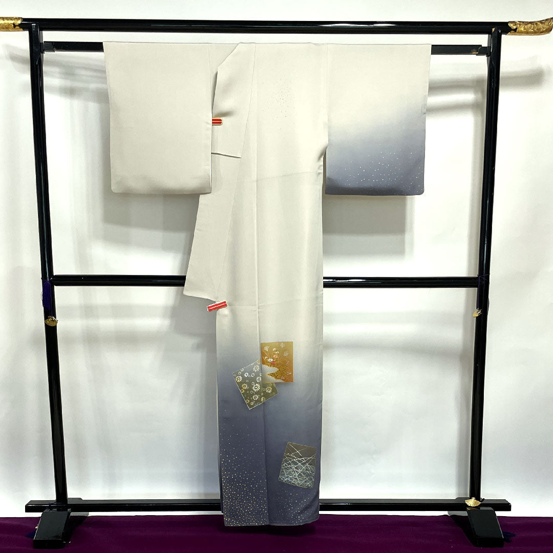 Homongi, lined, length 158cm, sleeve length 66cm, chalk color, Living National Treasure, Fukuda Kiyoshige, Shikishi pattern, embroidery, pure silk, S rank, gray, 1112002022322