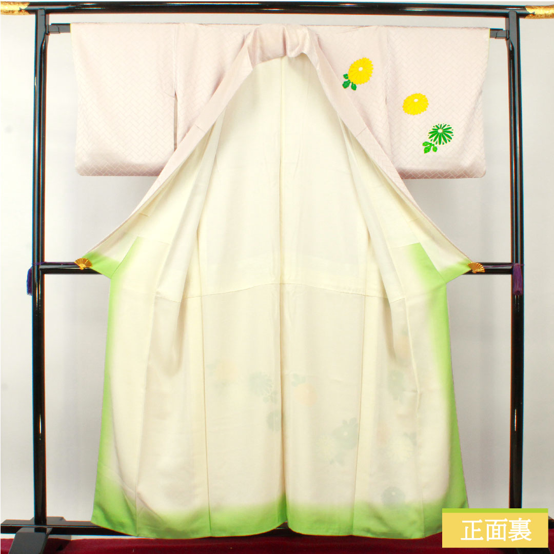 Homongi, pure silk, lined, length 160cm, sleeve length 64.5cm, light cherry blossom color, Kyoto Yuzen, chrysanthemum, S rank, pink, 1112004332413
