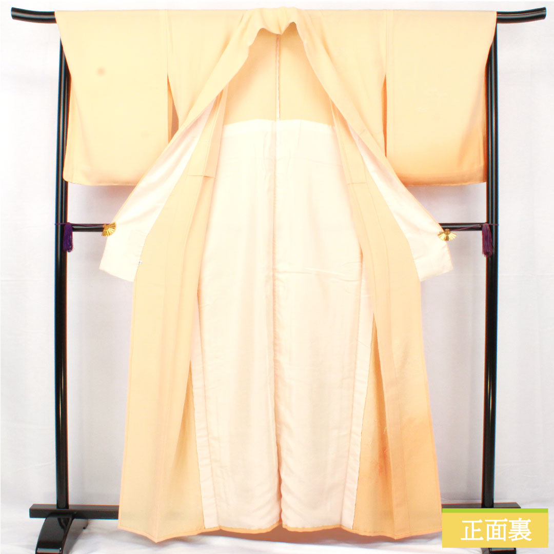 Homongi (formal kimono) made of pure silk with a waistband, length 158cm, sleeve length 66.5cm, light orange color, embroidery, floral pattern, one crest, swallowtail butterfly, tsukesage, S rank, orange, 1112005602326