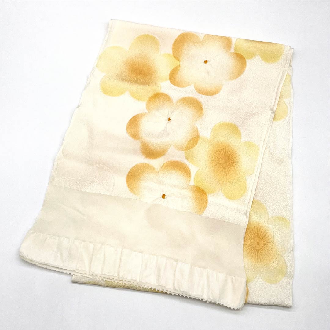 帯揚げ 正絹 Aランク セミフォーマル 乳白色（にゅうはくしょく） 部分絞り 花 長さ約168cm 幅約27.5cm 白系 1136003113911