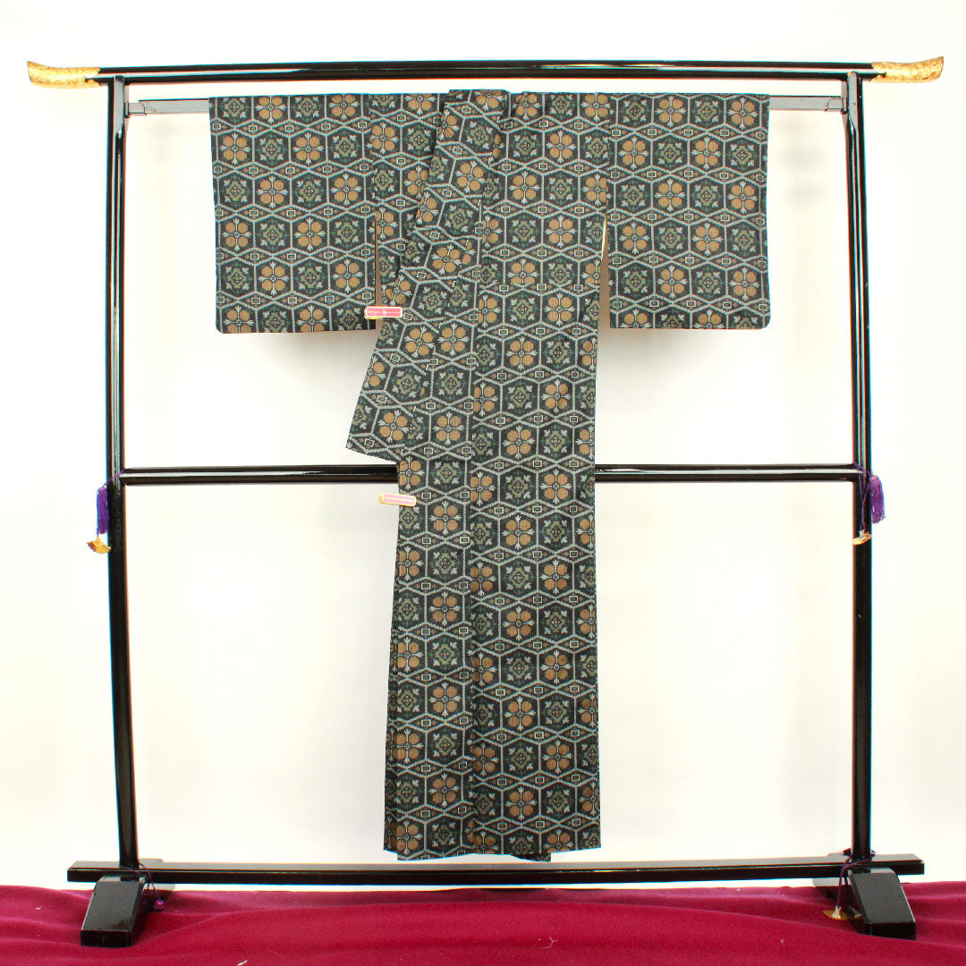 Murayama Oshima Length 151cm Sleeve length 63.5cm Ensemble Abstract pattern Pure silk A rank Awase Black 1116001993210