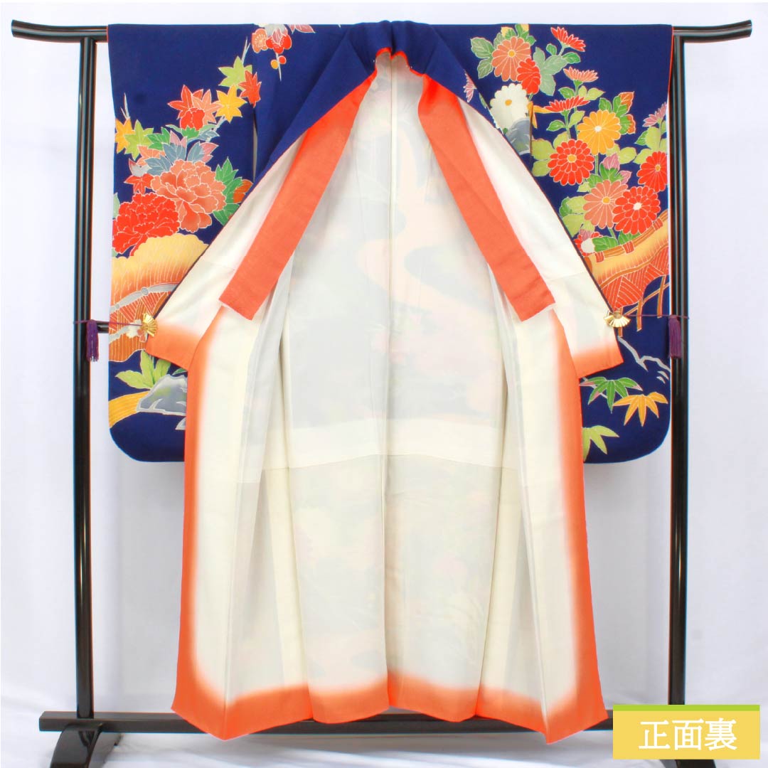 Furisode (long-sleeved kimono) made of pure silk, grade A, length 153cm, sleeve length 60.5cm, lined, stencil-dyed, featuring auspicious plum and chrysanthemum motifs on crepe fabric with layered collar, blue, product number 1113002233217