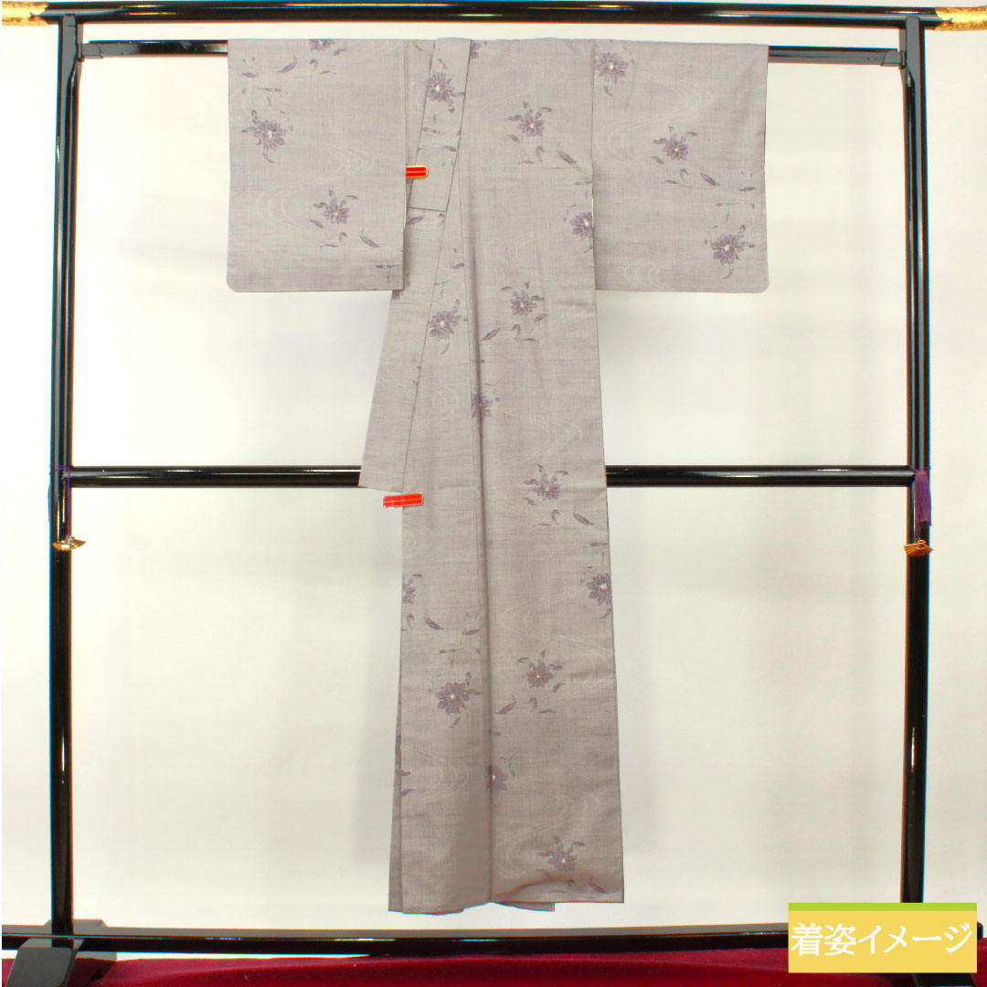 紬 正絹 身丈149.5cm 裄丈60.5cm 鈍紫色（にぶむらさきいろ） 流水 花模様 Aランク 袷 グレー系 1116003593122