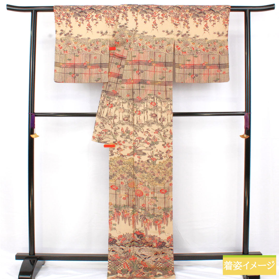 Homongi, pure silk, lined, length 172cm, sleeve length 64.5cm, pine dyed, Kyoto Bingata, auspicious motif, Silfine processing, crepe fabric, S rank, beige, 1112005982625