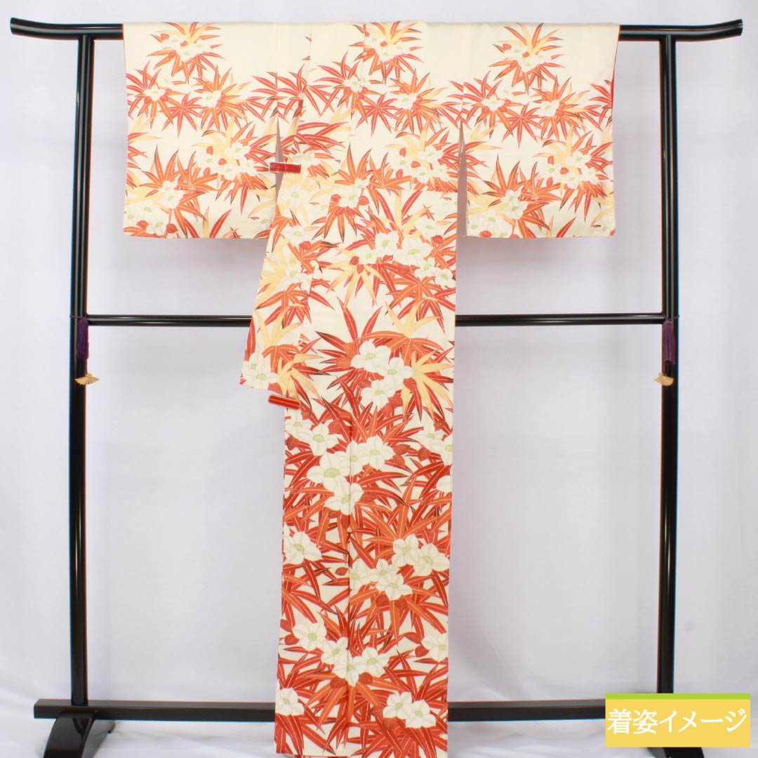 訪問着 正絹 Aランク 袷 身丈164cm 裄丈64.5cm 乳白色（にゅうはくしょく） 京友禅 草花 白系 1112006523411