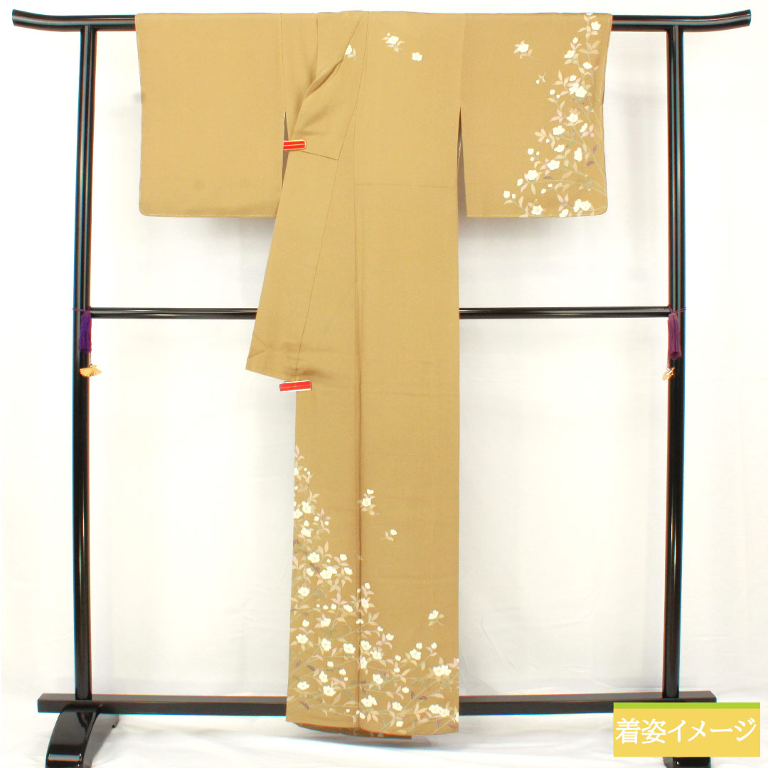 Homongi, pure silk, lined, length 159cm, sleeve length 62cm, yamamomoiro (Japanese plum color), Kyo-Yuzen, camellia, S rank, yellow, 1112005232323