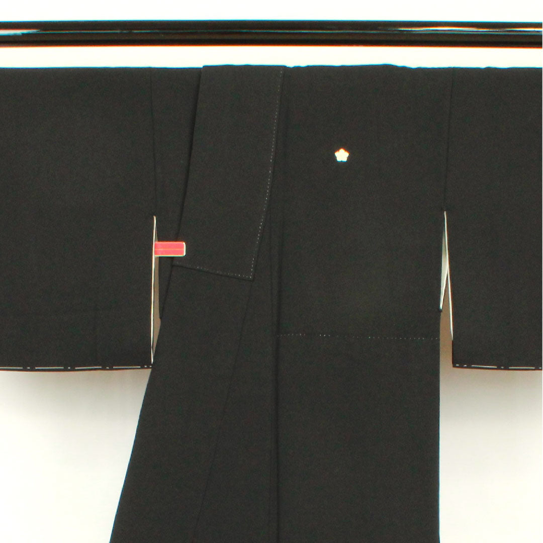 Black formal kimono, length 159.5cm, sleeve length 64.5cm, lined, by artist, Senju Ohashi, bellflower, pure silk, A rank, five crests, black, 1111000543310