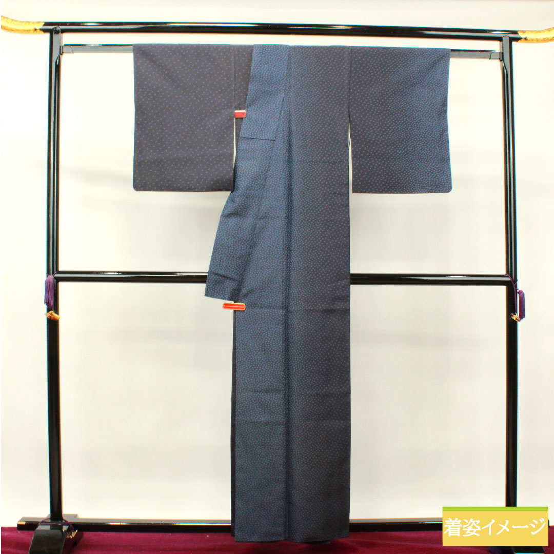 Silk kimono, length 157.5cm, sleeve length 61.5cm, Hishiya Rokuemon, Kazetsu kimono, flower petal pattern, S rank, lined, navy blue, 1116003072318