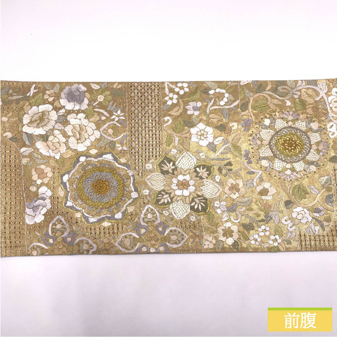 Pure silk walnut-colored obi featuring Chinese flowers and Suwatou embroidery. Length: 444cm. S rank. Six-pass obi. Formal. Beige. Product code: 1123014142325