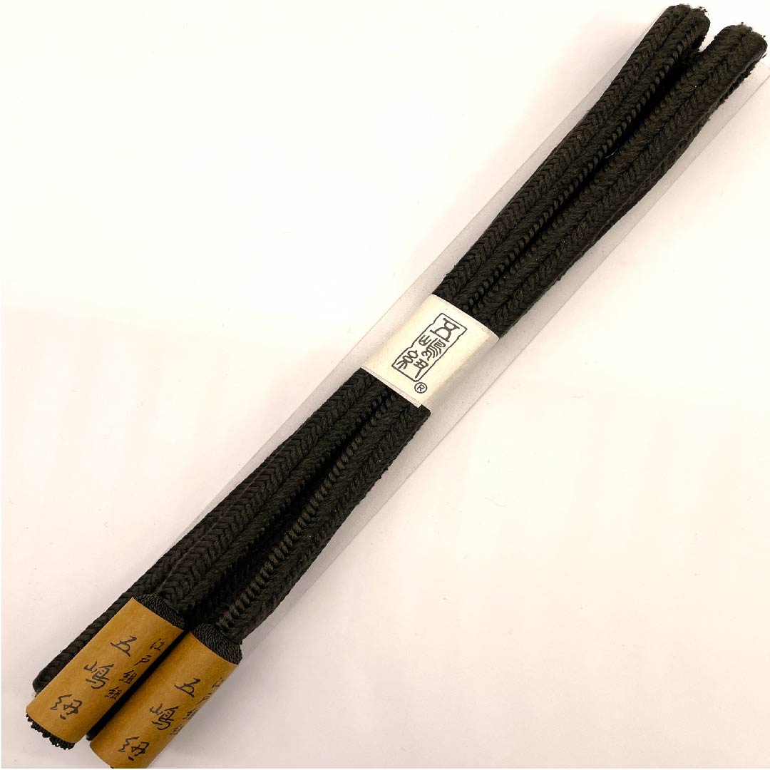 （新古品） 帯締め 正絹 四分紐 黒橡色（くろつるばみいろ） 江戸組紐 五嶋紐 新古品 長さ約156cm 幅約1cm カジュアル Sランク 緑系 1135000242319