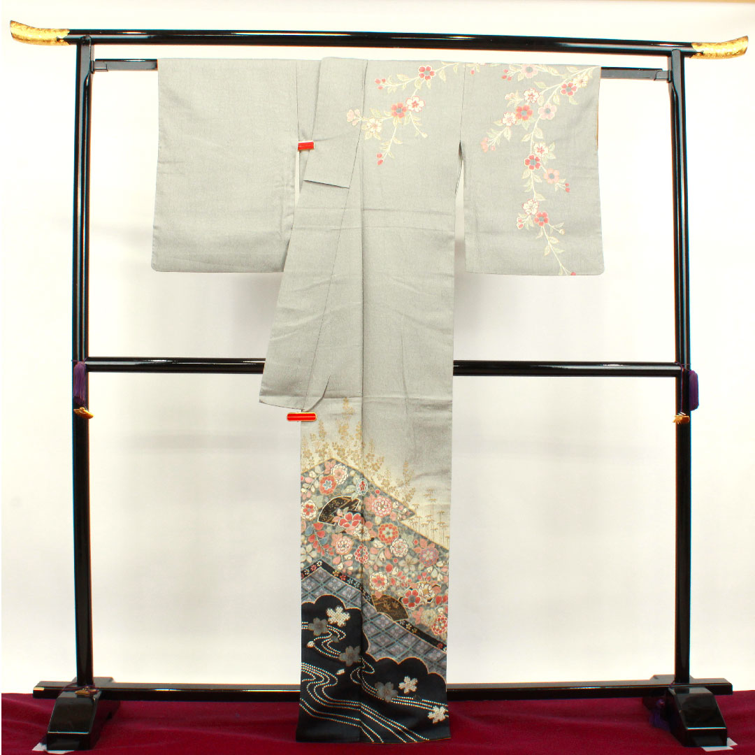 Homongi, pure silk, lined, length 166cm, sleeve length 66cm, mercury color, Kyo-Yuzen, Tsujigahana, S rank, gray, 1112003062522