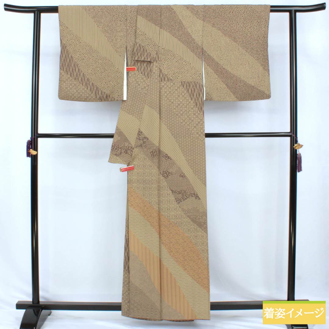 訪問着 正絹 Sランク 袷 身丈158cm 裄丈66cm 橡鼠色（つるばみねずいろ） 伊勢型紙 作家物 型染 丹後ちりめん うそつき襦袢 茶系 1112007742314