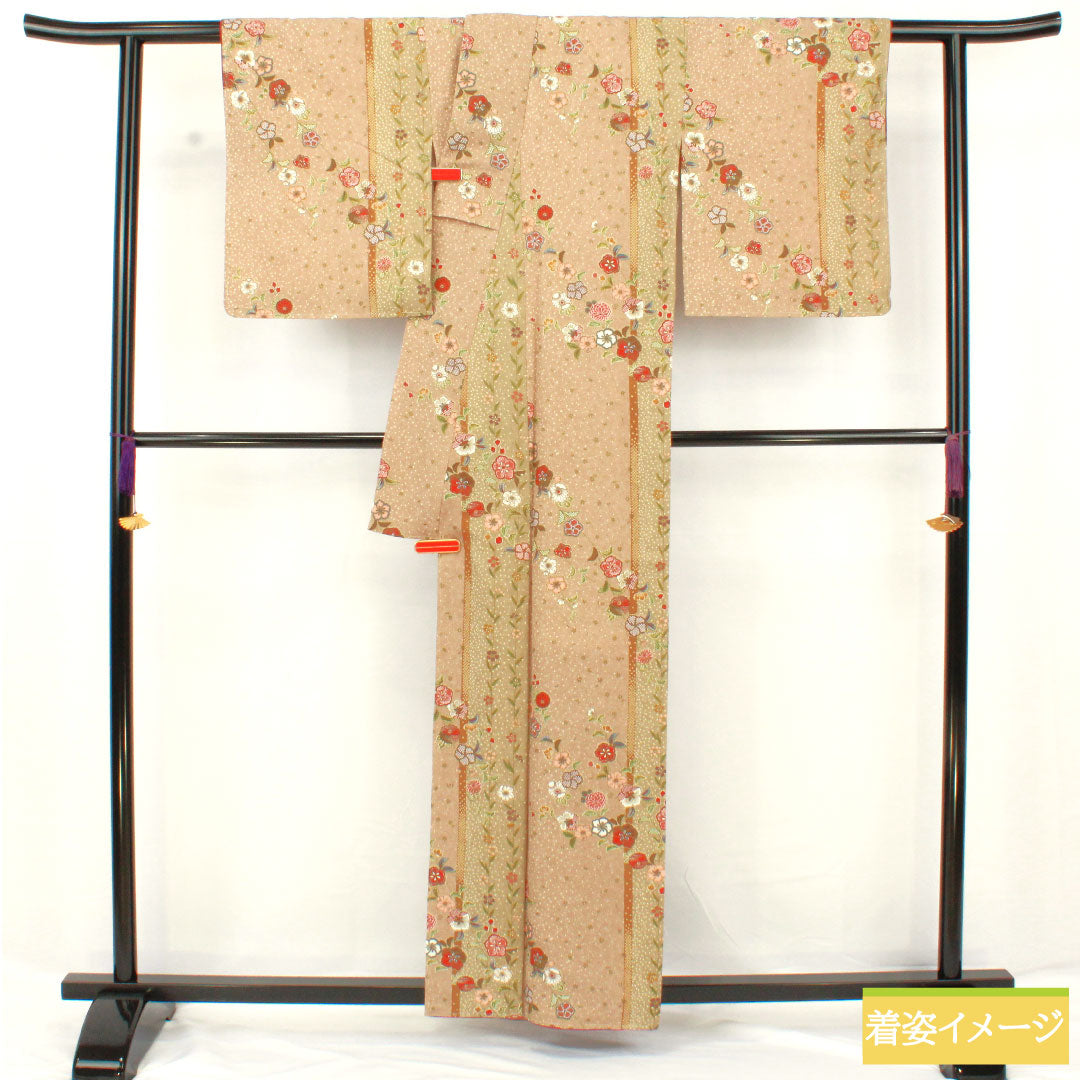 小紋 ポリエステル 身丈159cm 裄丈65cm 袷 香色（こういろ） 洗える着物 辻ヶ花 しつけ糸付き 未使用品 Sランク ベージュ系 1115004532325