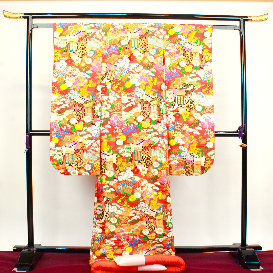 色打掛 身丈192cm  緋色 唐織 御所車 吉祥文様 正絹 Aランク 袷 朱系 1110000242916
