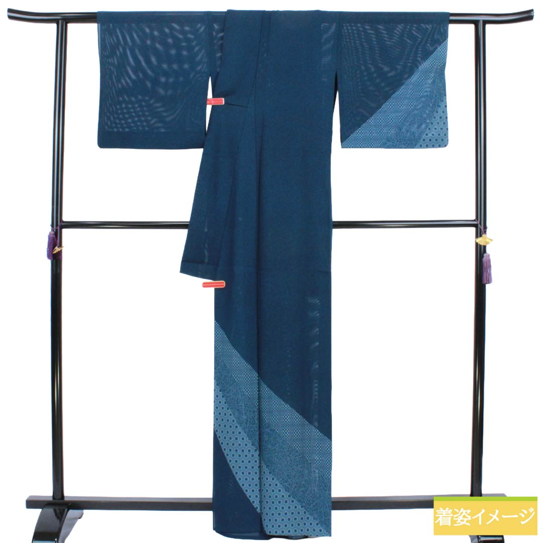夏物 正絹 付下げ Aランク 身丈163.5cm 裄丈67.5cm 紺色（こんいろ） 型染 幾何学模様 健勝苑ガード 絽 紺系 1132005033418