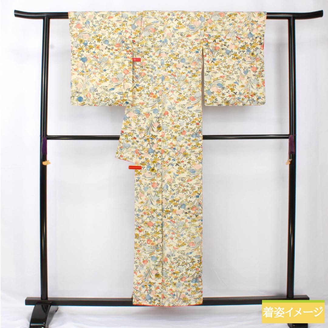 小紋 正絹 身丈154.5cm 裄丈63.5cm 袷 象牙色（ぞうげいろ） 型染 草花模様 Sランク クリーム系 1115005492215
