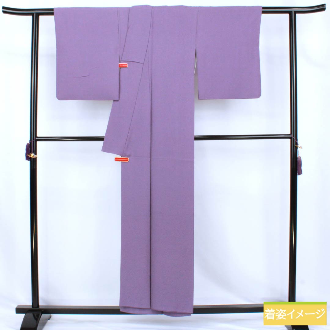色無地 正絹 Sランク 身丈152.5cm 裄丈64.5cm 中紫色（なかのむらさきいろ） 一つ紋 五三桐 幾何学模様 袷 紫系 1114002642220
