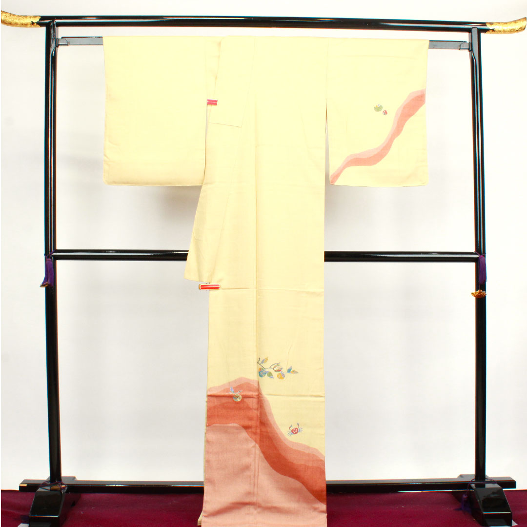 訪問着 袷 身丈169cm 裄丈69cm 薄卵色 猿蟹合戦 紬地 正絹 Sランク クリーム系 1112002612515