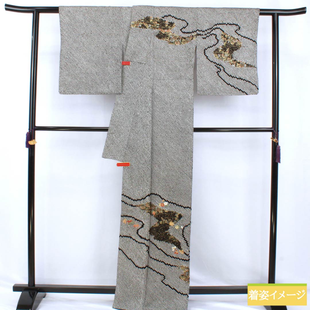 Visiting Kimono, Pure Silk, B-Rank, Lined, Length 166cm, Sleeve Length 66cm, Fully Dyed, Floral Pattern, Partially Embroidered, Black, Product Number: 1112007004510