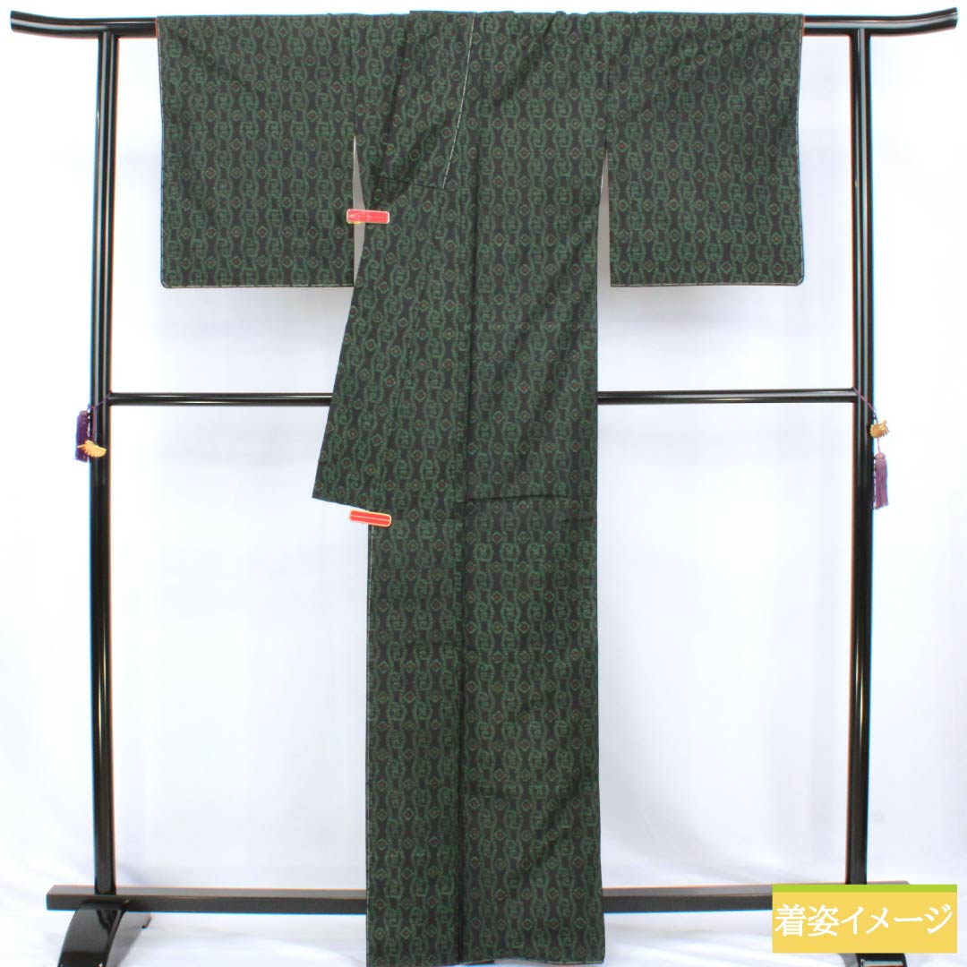 Tsumugi silk A rank 164cm length 67cm sleeve-to-sleeve Oshima tsumugi horizontal double ikat tatewaku with basting stitches awase black系 1116004973410