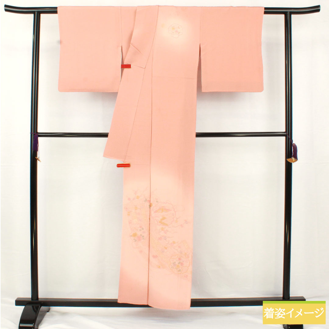 Colored Tomesode, pure silk, length 155cm, sleeve length 62.5cm, lined, Shinonome-iro (Shinonome-iro), Suzhou embroidery, auspicious motif, one crest, circle with different hawk feathers, B rank, pink, 1111001694313